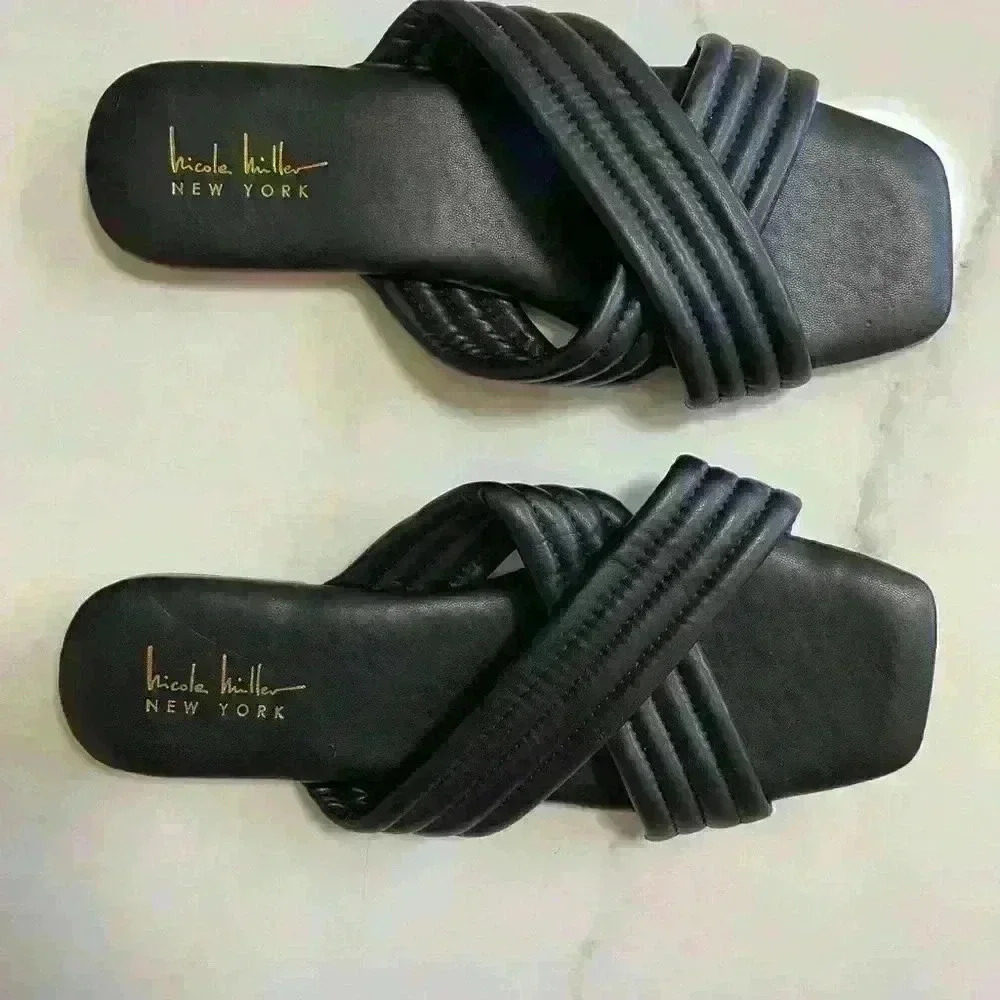 NICOLE MILLER Womens CROSS STRAP SANDAL SLIDE FLAT Black Size 8.5 - Picture 2 of 6